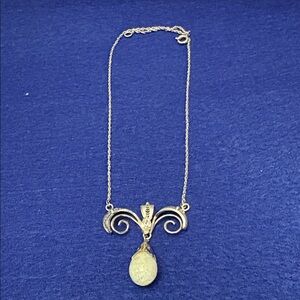 Elegant Rare Sterling Silver Floating Opal Pendant Necklace